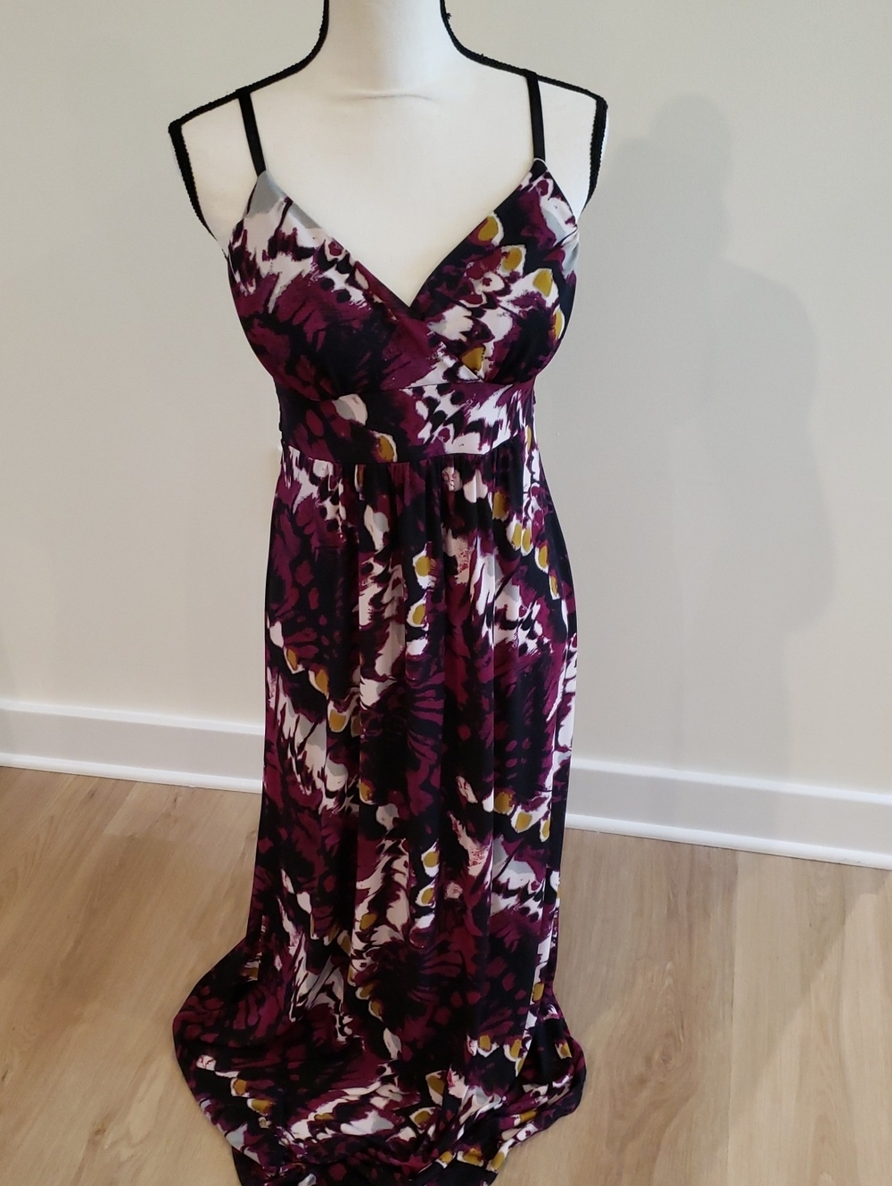 Stunning Lily V-Neck Maxi Dress in Plum Floral Print with Spaghetti Straps